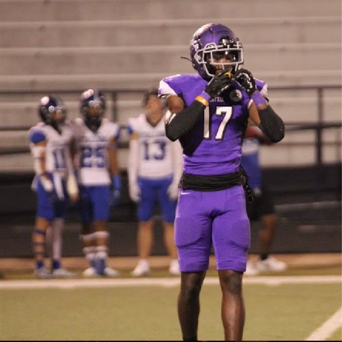 CoachLambino's tweet photo. Listen…. Isaiah Menefee III @uno_zay1 is one of them ones. On and off the field! 6’2 185lbs DB/ATH c/o 2024. #GetUpOffTheSnoozeButton https://t.co/Ko2ILDSA9Q