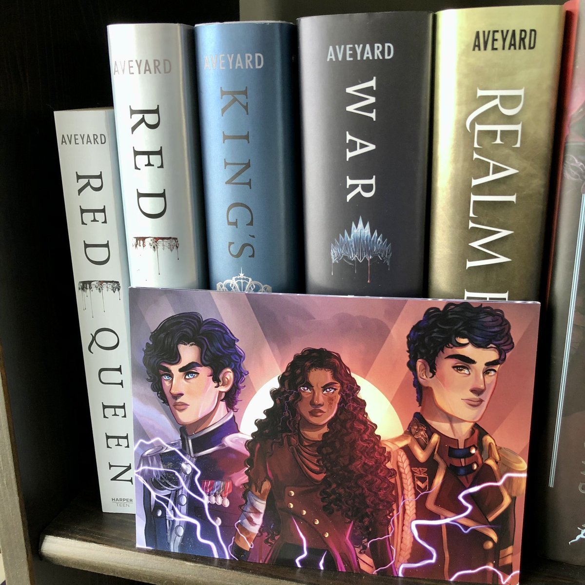 ElusiveStory's tweet photo. I indulged in some #RedQueen merch to perk me up this winter. Love this character art of Mare, Cal, and Maven by Noodlecatdesigns on Etsy!

#characterart #redqueen #fantasybooks #marebarrow #reddawnrises https://t.co/Ihu7DhUqhX