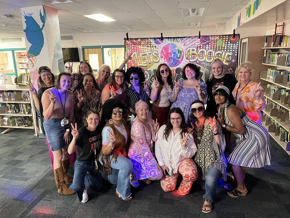 HCPSForestHills's tweet photo. We celebrated our amazing teachers 70’s style today! We ❤️ you Forest Hills teachers, thank you for all you do! #pantherpride @HillsboroughSch @TransformHCPS https://t.co/UPIrHZ2tQh
