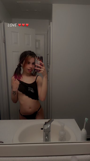 :p 💋 https://t.co/76wx5ywCpQ