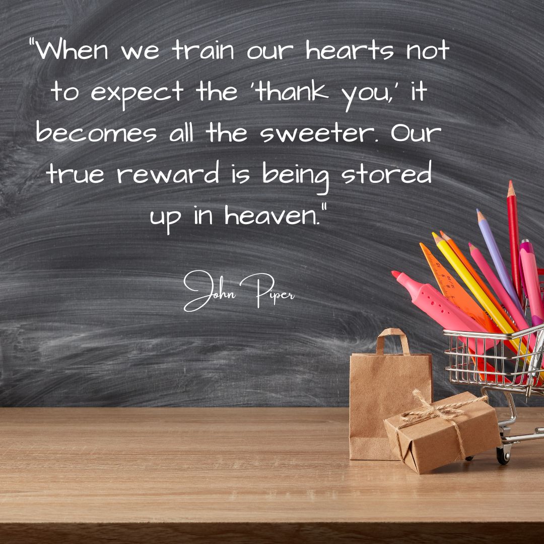 JackieMinorVEM's tweet photo. Man’s rewards are temporal.  God’s rewards are not only eternal but promised. "Give your gifts in private, and your Father, who sees everything, will reward you." Matthew 6:4 #TeacherApprecationWeek #victoriouseducator #Godrewards #Wednesdayencouragement https://t.co/me36XaayRu