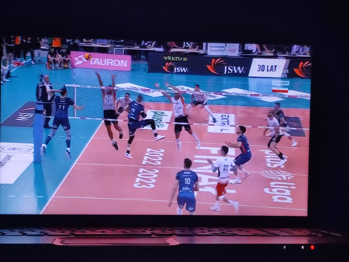 ania23452's tweet photo. Hej Jastrzębie!! ✊
🤍❤️ 💪 🧡💚
#GoJW https://t.co/QglH8N6fZU