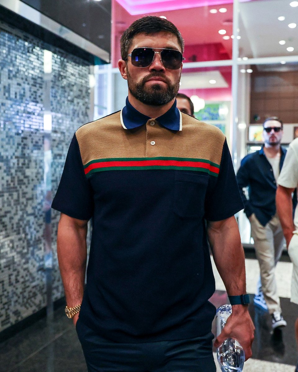 DAZNBoxing's tweet photo. Shades on, presser ready 😎

Watch the #CaneloRyder press conference NOW 👉 https://t.co/Vbn4wUsnHf https://t.co/R2BN4Zs3xX