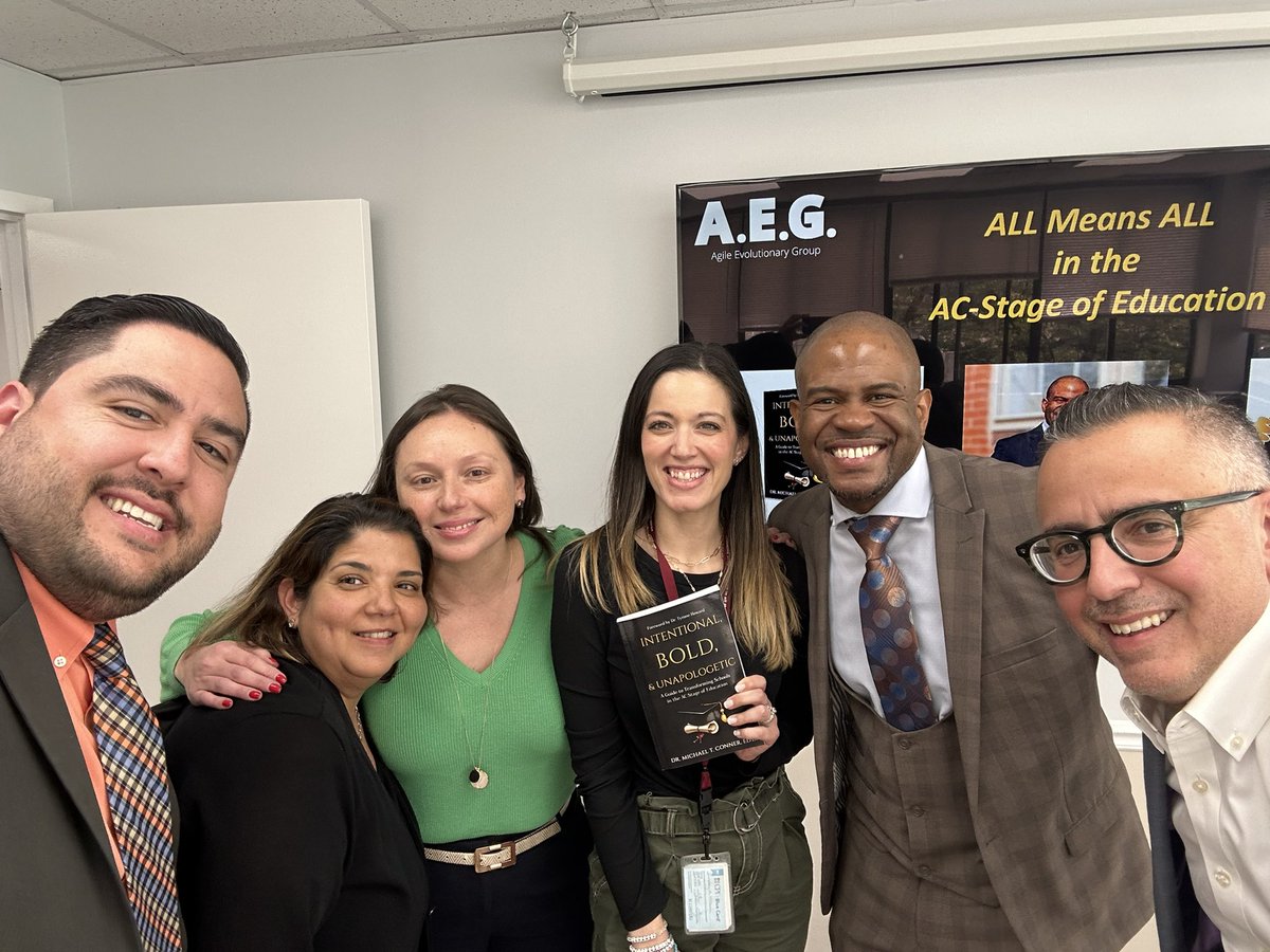 SpEdAstDirector's tweet photo. Thank you @DocConner13 for a very thoughtful PD this morning! #ALLmeansALL #BeDifferentThinkDifferent #DisruptiveExcellence @OssiningSup @ParkPrinc @LuciaOrduz13 @OHSPrincipal3 https://t.co/0AQNvslWa6