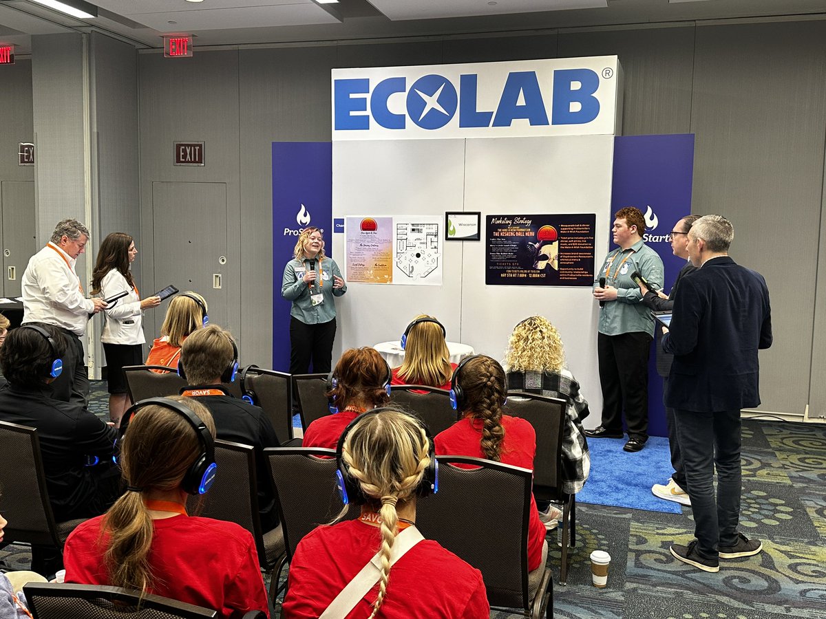 Liz Moehr tweet media