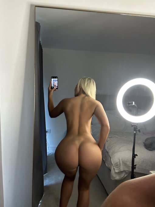Do you like my shape? https://t.co/FHOHLMvgXS