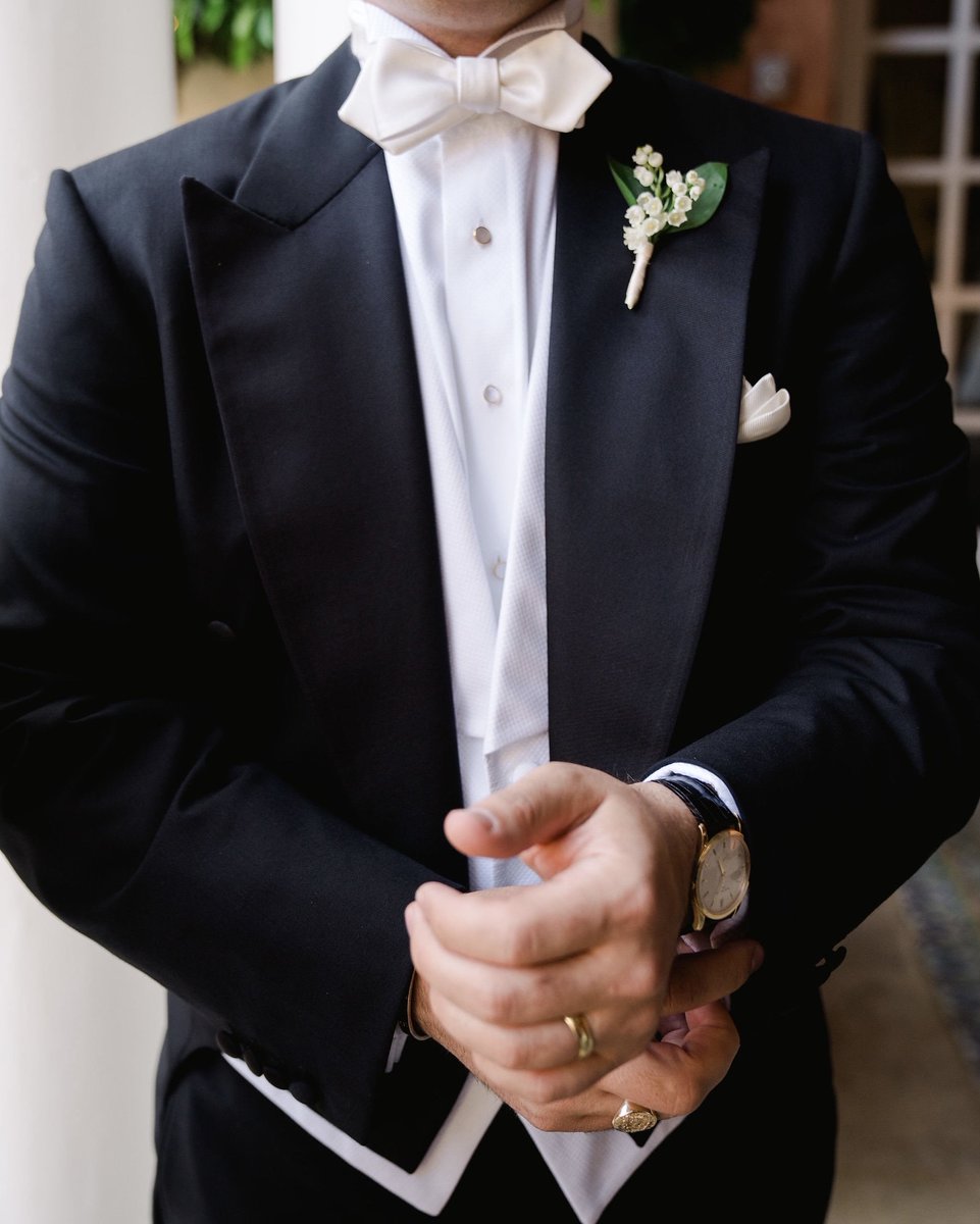 ADayInMayEvents's tweet image. When the groom tells his men he has 3 outfit changes for the wedding day 😎

It’s about damn time menswear gets the moment it deserves and we must say, Johnny’s fashion was on point not only on his wedding day but for the entire wedding weekend. However… no matter how dapper his