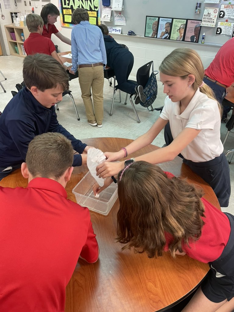 MrsDawson5thMBA's tweet photo. More from our oil spill experiment today! Kaleb was an excellent assistant teacher 👨‍🏫 @MaryBAustin @Rose2MBA https://t.co/7fICWrSLeS