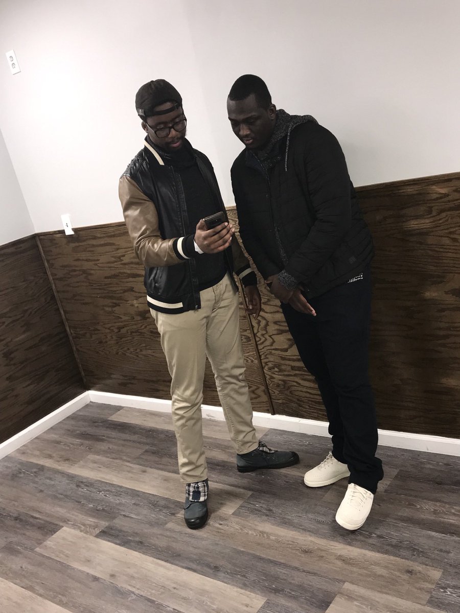 HandelingMyLife's tweet photo. Whole day later &amp; still unreal. God testing us down here cause He really just took one of his best away. There’s no words that can capture the depth of our brotherhood. 20+ years just gone. This cutting me up bad. Imma carry you forever brother. 
Sleep well Eli 🕊️🖤 @Eli_see2020 https://t.co/LD4J5rlvTj