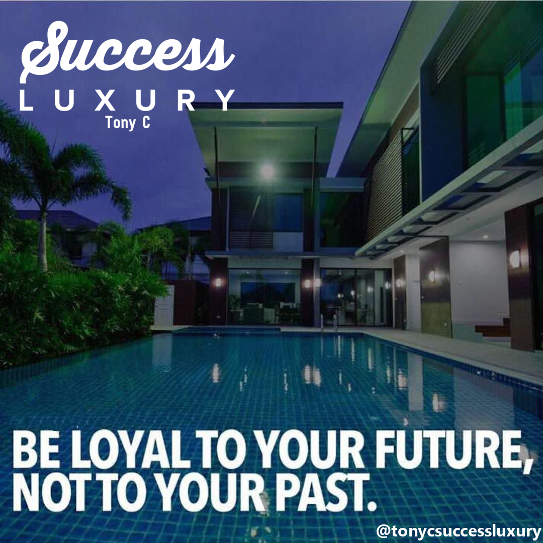 Leave your past behind and focus on the future that you desire. #liveyouradventure #transformational #liveyourbestlife #liveyourdreams #loveyourlife #followyourdreams #liveyourlife #successtips #successmindset #successquotes #dreamer #dreambig #visionary #vision #success #success