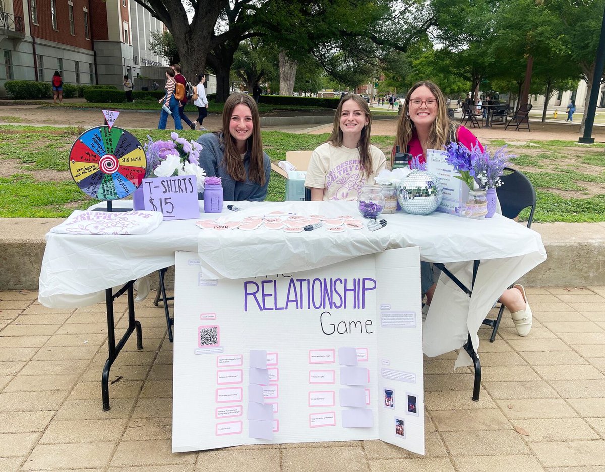 WacoFAC's tweet photo. We're always so proud of young people who advocate for healthy, safe relationships!  Baylor's Alpha Chi Omega sorority recently hosted a Healthy Relationships Week. Read more about it here: 
https://t.co/o2AH40V3T8 https://t.co/HC9m9mwoGu