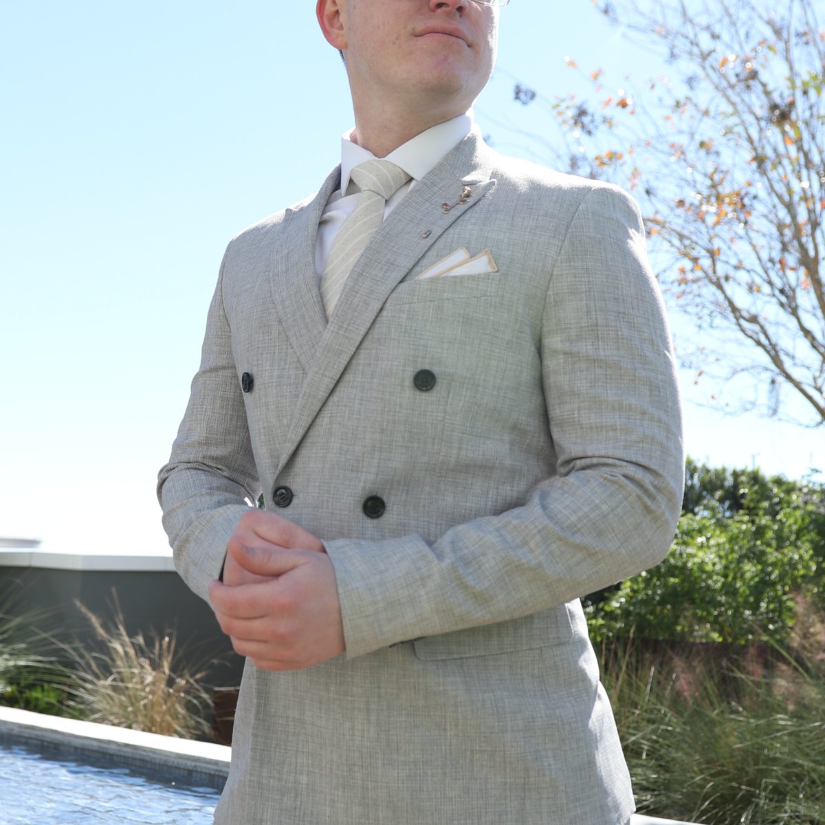 _artofthegent's tweet photo. Stripes for when you want to look "Classic" #menswear #suitstyle https://t.co/eVQjQPC37M