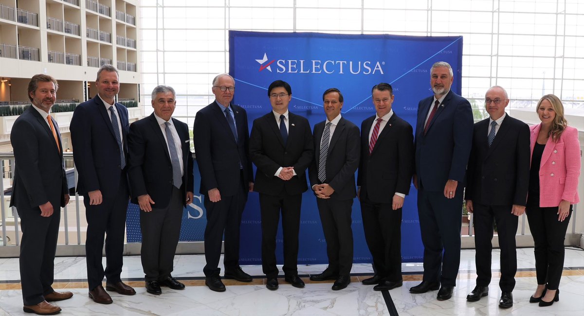 SenToddYoung's tweet photo. Today, @imec_int, @LifeAtPurdue, and @Indiana_EDC announced a new partnership to bolster Indiana's semiconductor manufacturing capabilities.

This agreement connects one of the world’s most respected R&amp;D firms with one of the world’s most respected universities. https://t.co/a7kCe069Jr