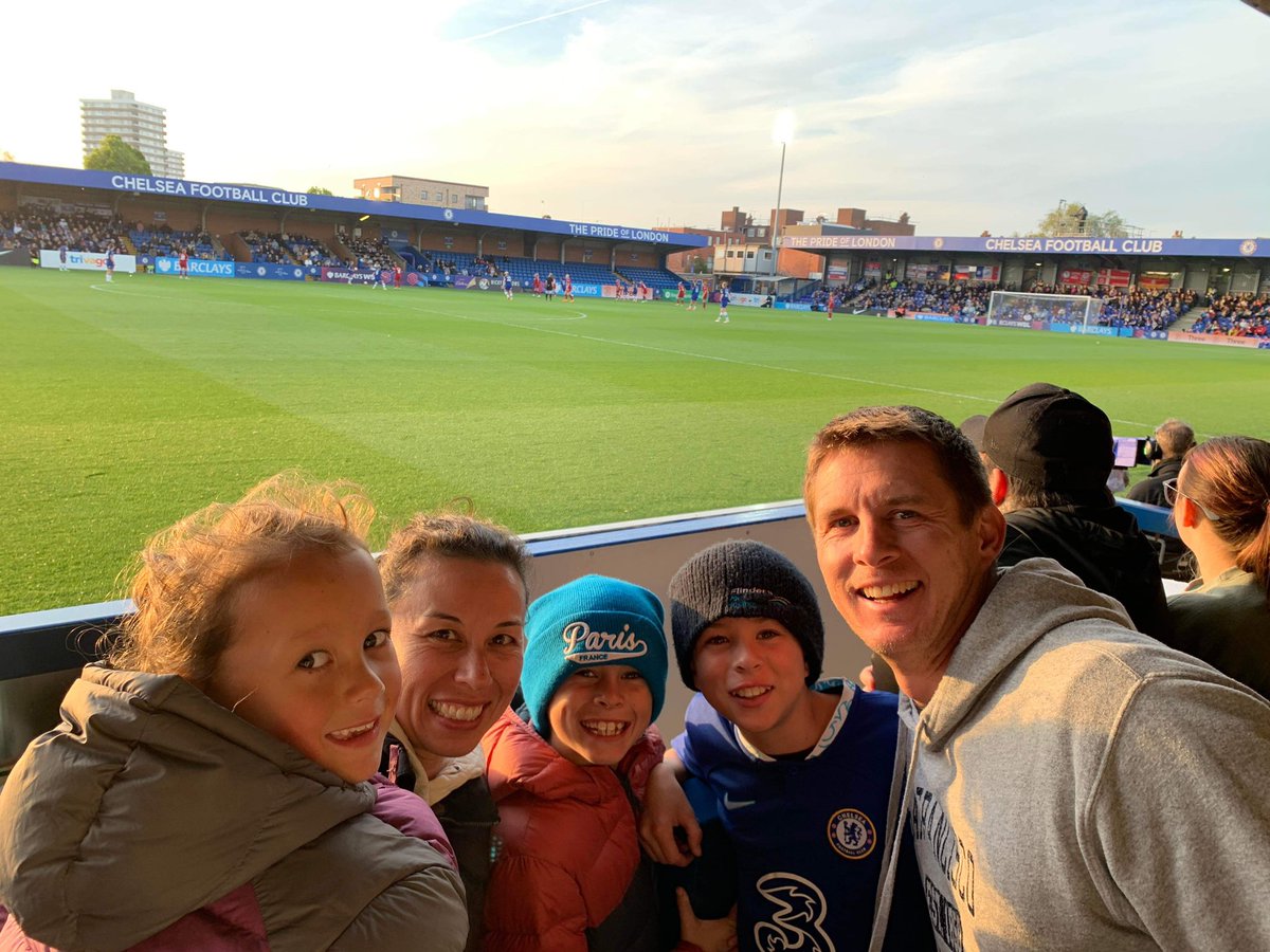 Here for the Aussie sunshine ☀️ <a href="/samkerr1/">Sam Kerr</a> <a href="/ChelseaFCW/">Chelsea FC Women</a> ☀️ #CFCW