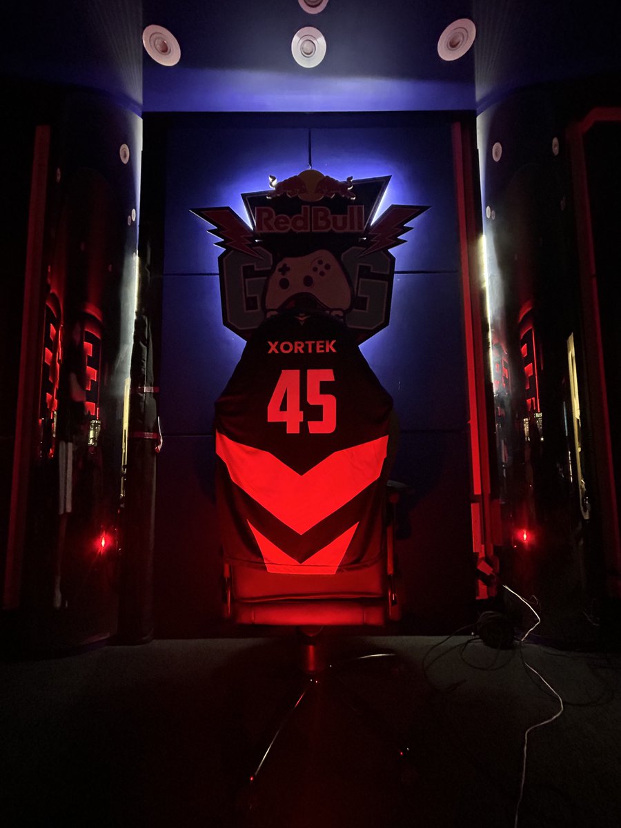 WanteD_TeamFR's tweet photo. Nos maillots 👕2023 "new logo" sont arrivés pour assurer la LAN de samedi 6 mai à l'@espotparis by @HallofGameFR 

WeAreWanteD2K🤠 https://t.co/KGqxrUWSc5