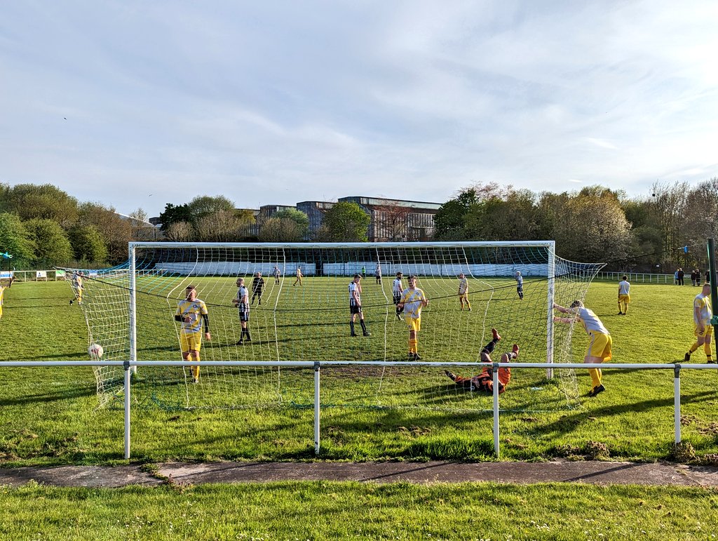 James Knowles tweet media