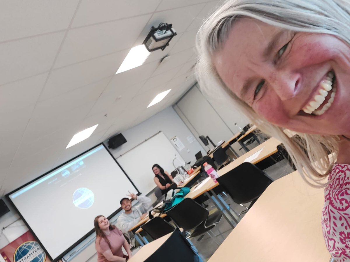 DouglasToasters's tweet image. It was so fun to have our pres @taraleduc in town for last night's hybrid meeting! 🤩 With sunny skies and beers to be shared, it was a night to remember 🍻

See you next week for our 2nd hybrid meeting of the month! 👋 

#douglastoastmasters