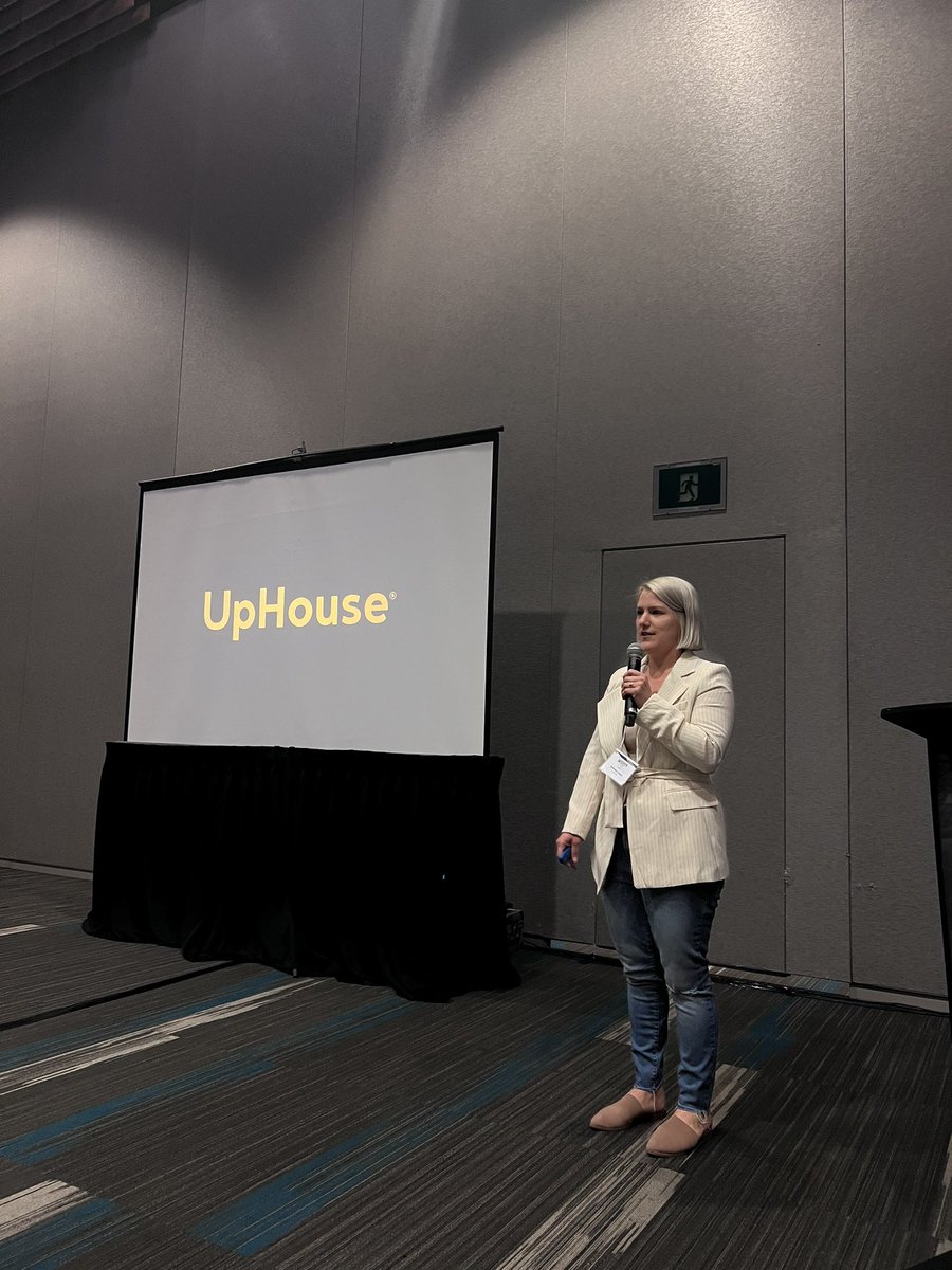 TheWpgChamber's tweet image. Our 2nd beginner breakout session and FINAL session of the day welcomes:
➡️ Brenlee Coates, Creative Director, @UpHouseInc
to discuss inclusive marketing and communications.
#CODEConference #CODEThoughts