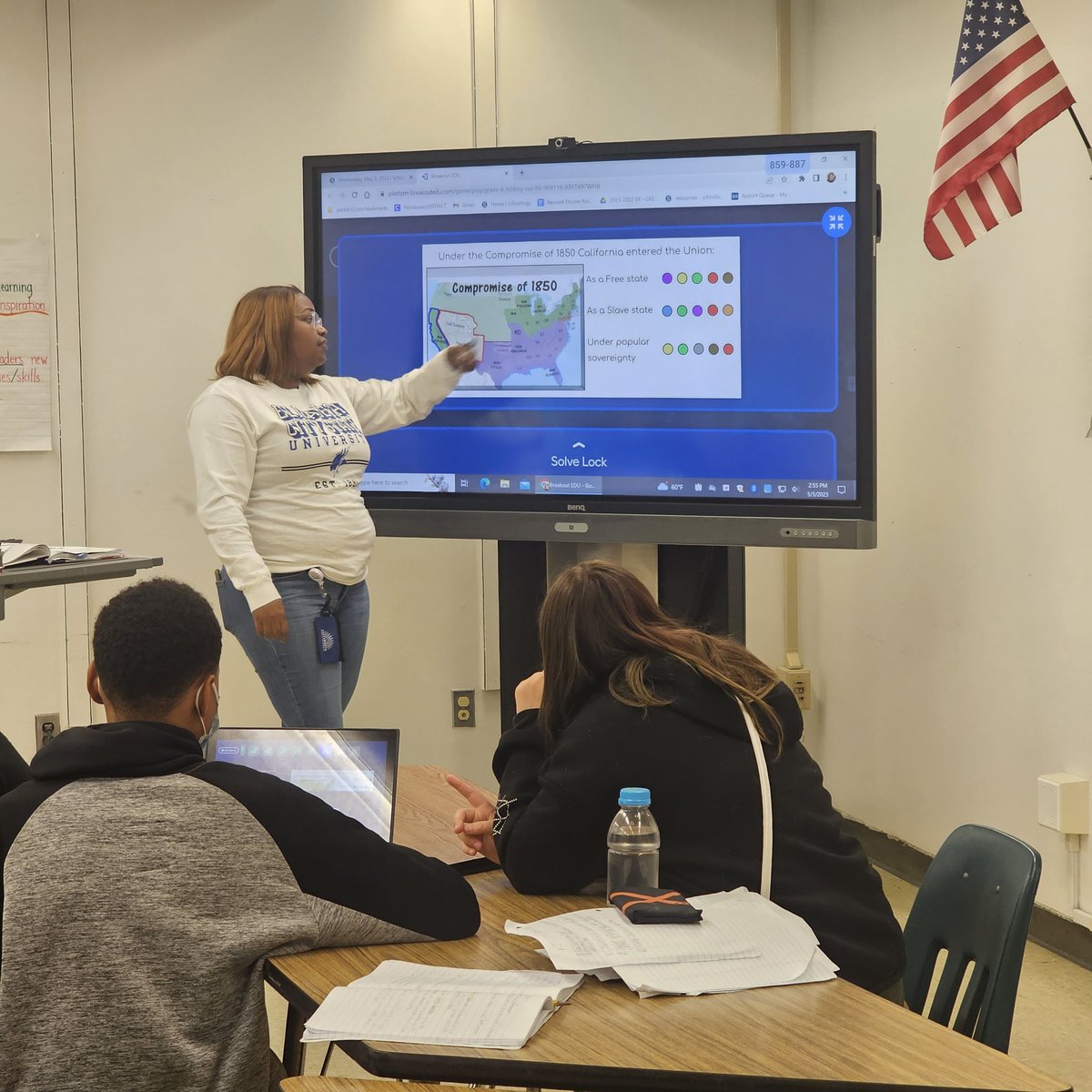 Smallblocktech's tweet image. Another fun and engaging day using BreakoutEDU with grade 6 History USI.9b
@breakoutEDU
@jennthomas75
@CradockES 
@ebracyPPS
@JolleyLa
@MrsFergusonCrES
@PortsVASchools 
#PPSshines 
#PPStrt