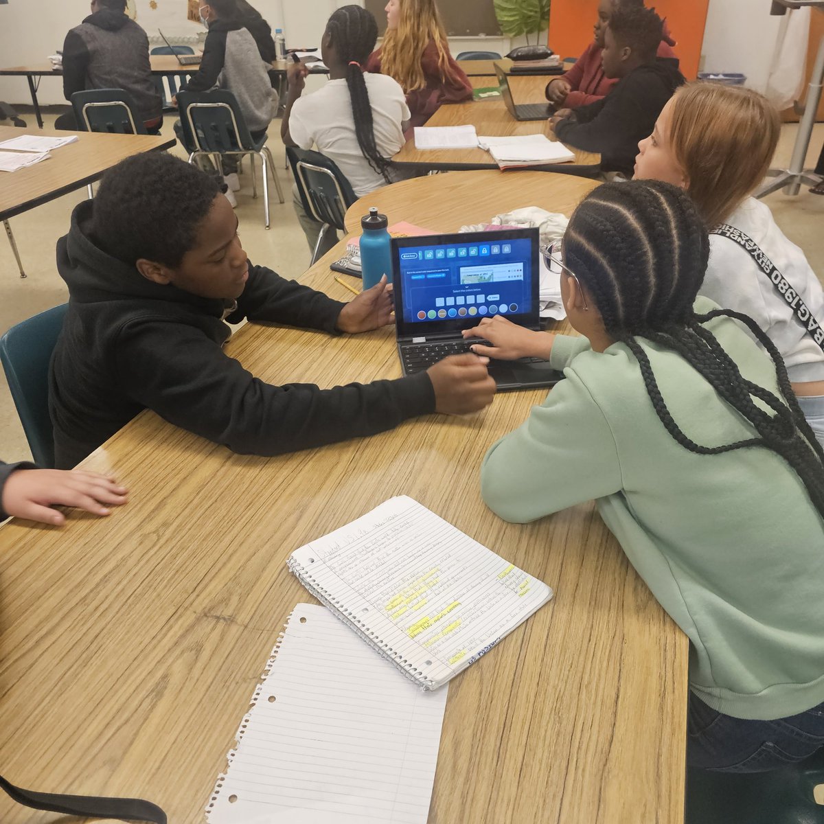 Another fun and engaging day using BreakoutEDU with grade 6 History USI.9b
@breakoutEDU
@jennthomas75
@CradockES 
@ebracyPPS
@JolleyLa
@MrsFergusonCrES
@PortsVASchools 
#PPSshines 
#PPStrt