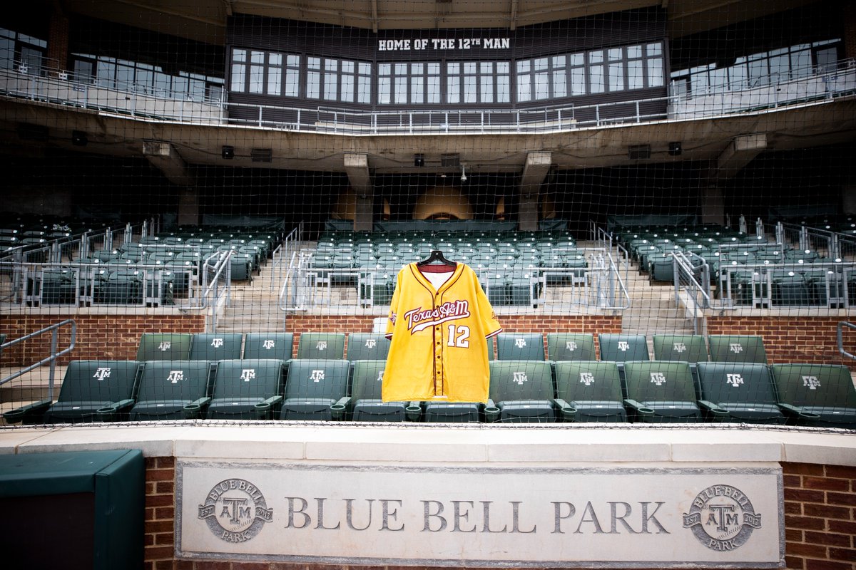AggieBaseball's tweet photo. Reminder of the two ways you can help us #BTHOKidCancer this year:

1) Donate online with the link.
👉 https://t.co/s6tGsTXpWL

2) Buy a #TurnItGold jersey in Blue Bell Park at this weekend's games.

#GigEm https://t.co/kPaqlhsogJ