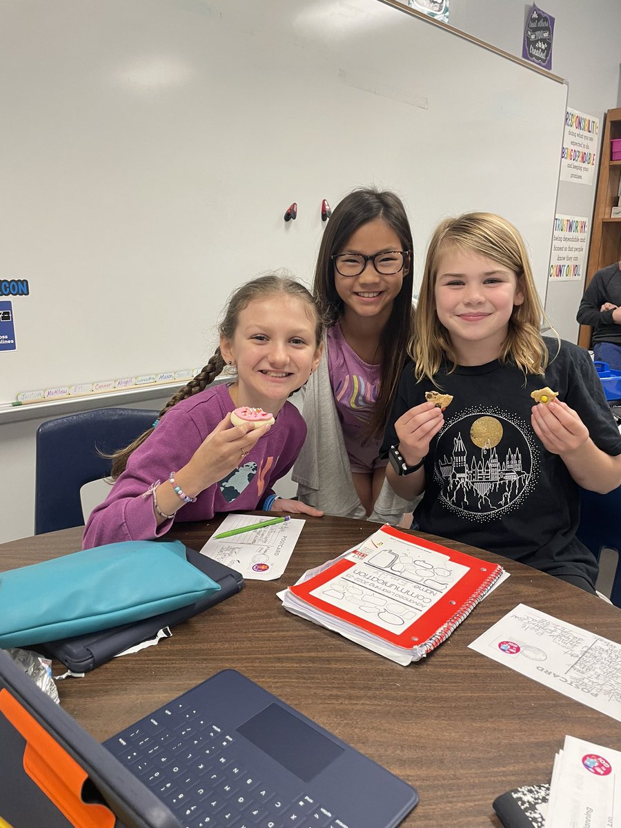 Lindsey Kauitzsch tweet media