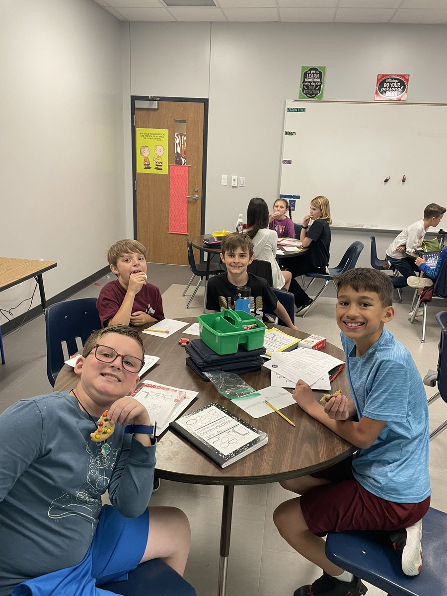 Lindsey Kauitzsch tweet media