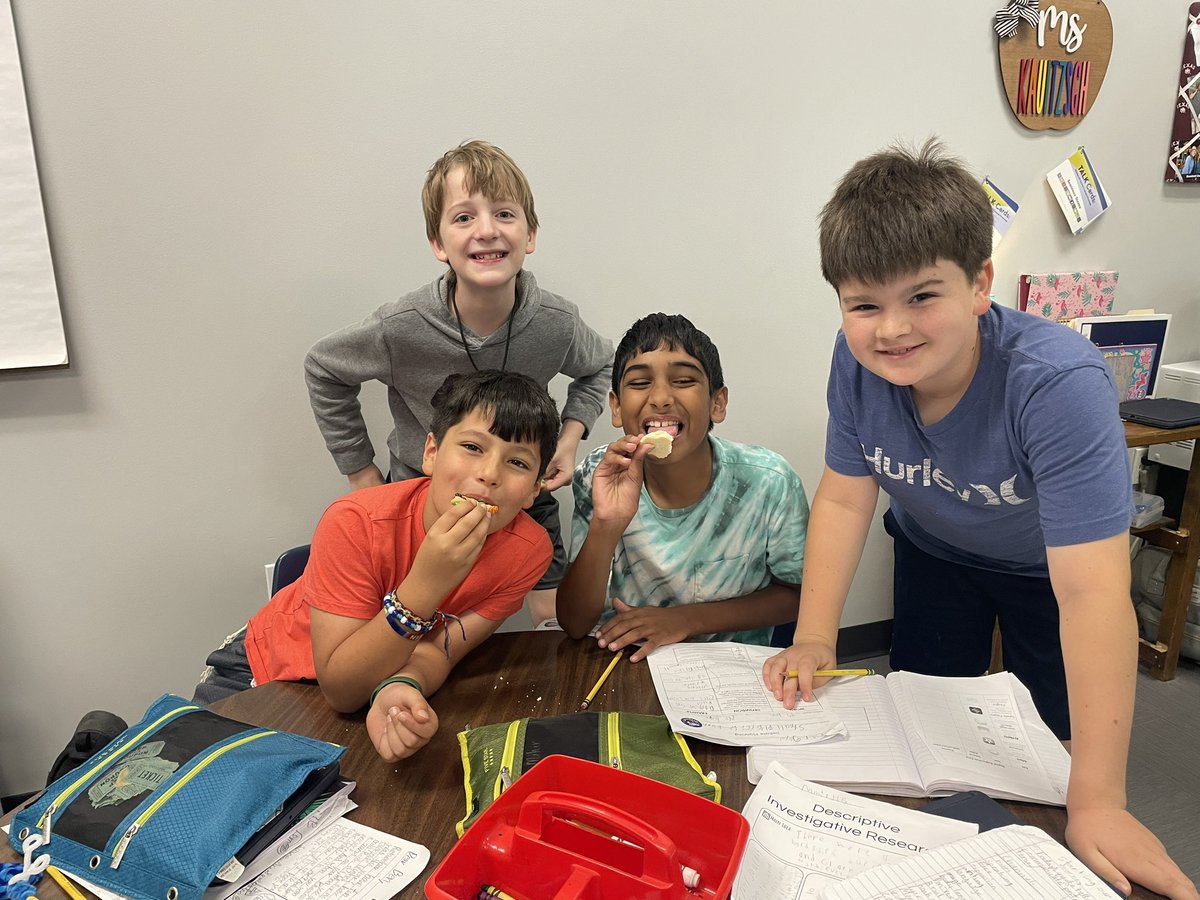 Lindsey Kauitzsch tweet media