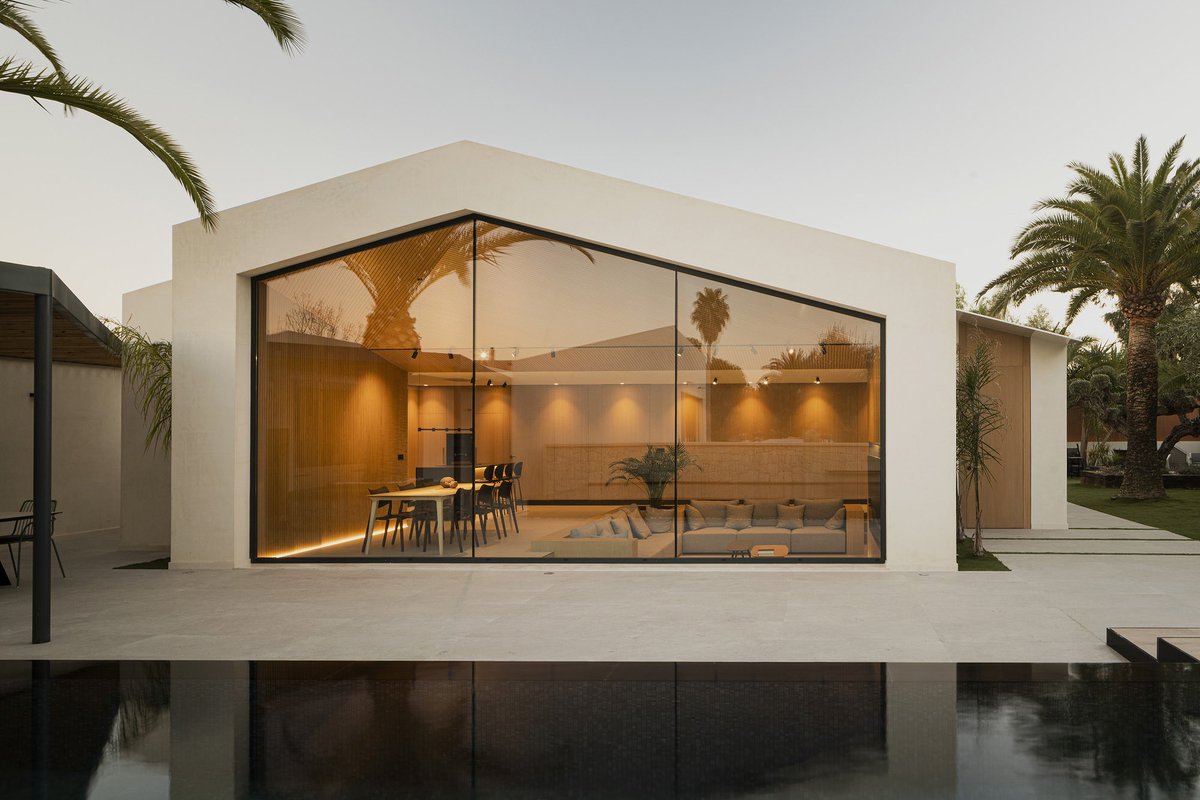 Arqenblanco's tweet photo. Reforma para Alejandro e Inma - Pablo Muñoz Paya Arquitectos
Imagen: David Zarzoso
_________________
#pablomuñozpayáarquitectos #davidzarzoso #alicante #españa #arquitecturaespaña #arquitecturaespañola #architectureinwhite #whitearchitecture #arquitecturaenblanco #arquitectura https://t.co/pLYUeDzYDX
