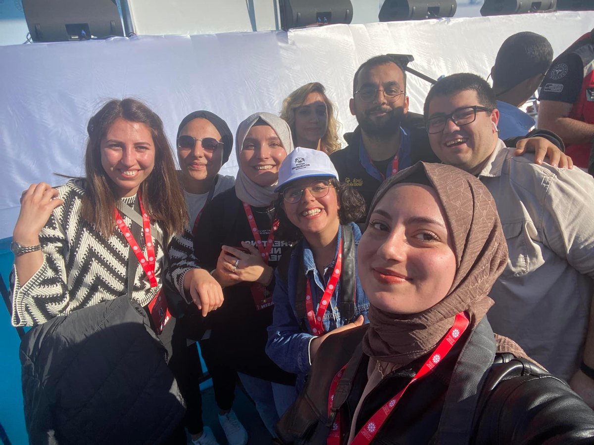 muhdergenel's tweet photo. Sıcakta, soğukta daima Konya basını omuz omuza. Bir maşallahınızı alırız. ☺️ @Tubakaya3542 @kubraakaraburc @gizembasargb @_kedisesii @saidcelik22 @gulsenn_copur  @mesadcagla42  #Gazeteci #Basın #Muhabir #Konya https://t.co/Ebw64VbJAR