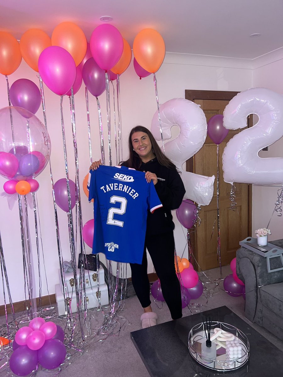 The best present ever to complete my birthday👏🏽 thank you soo much <a href="/James_Tavernier/">James Tavernier</a> 💙💙