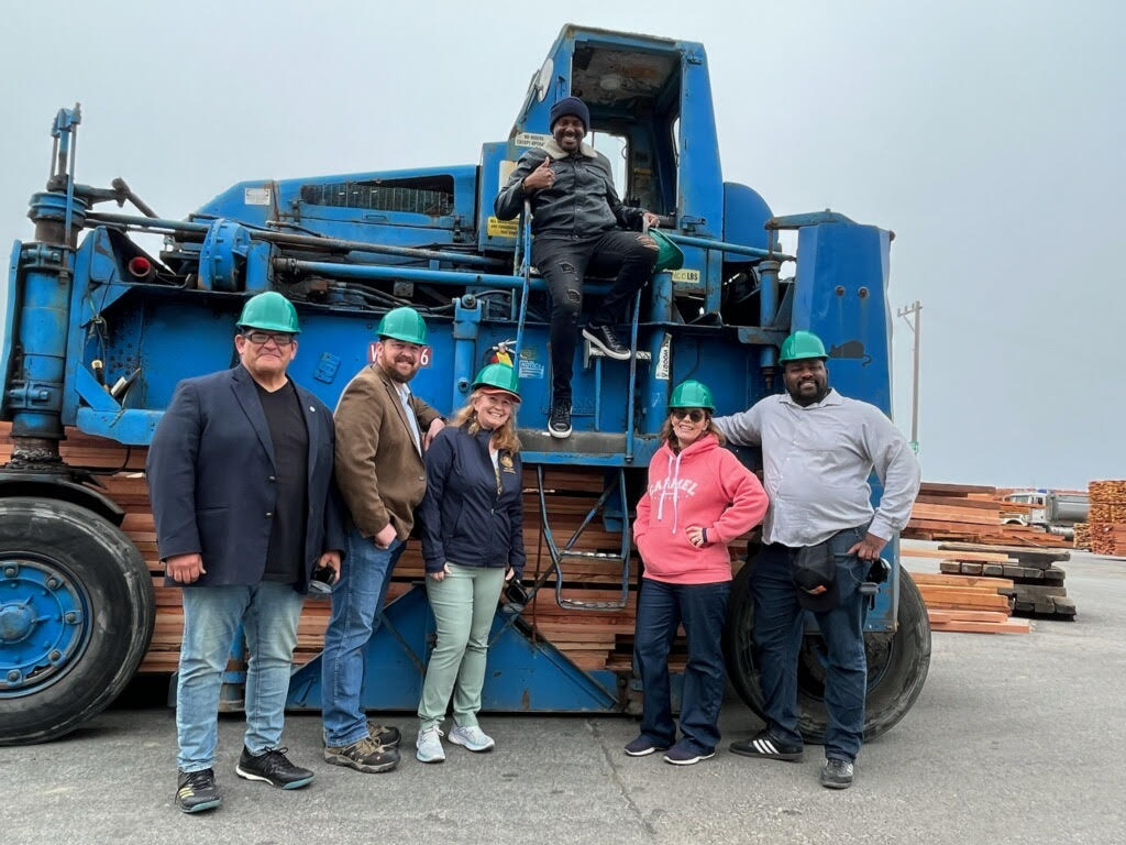 CA Forestry Association (@calforests) on Twitter photo Thanks <a href="/AsmGailPellerin/">Assemblymember Gail Pellerin</a> and <a href="/AsmDawnAddis/">Assemblymember Dawn Addis</a> for co-hosting an informative <a href="/TheForestFndn/">XxX Google pron</a> tour of the CZU Lightening Complex + Big Creek Lumber facilities.
Great to see <a href="/devonjmathis/">Devon J. Mathis</a>, <a href="/AsmMikeGipson/">Asm. Mike A. Gipson</a>, and <a href="/sccounty/">Santa Cruz County</a> Supervisors Justin Cummings + Felipe Hernandez.
#forestproud Thanks <a href="/AsmGailPellerin/">Assemblymember Gail Pellerin</a> and <a href="/AsmDawnAddis/">Assemblymember Dawn Addis</a> for co-hosting an informative <a href="/TheForestFndn/">XxX Google pron</a> tour of the CZU Lightening Complex + Big Creek Lumber facilities.
Great to see <a href="/devonjmathis/">Devon J. Mathis</a>, <a href="/AsmMikeGipson/">Asm. Mike A. Gipson</a>, and <a href="/sccounty/">Santa Cruz County</a> Supervisors Justin Cummings + Felipe Hernandez.
#forestproud