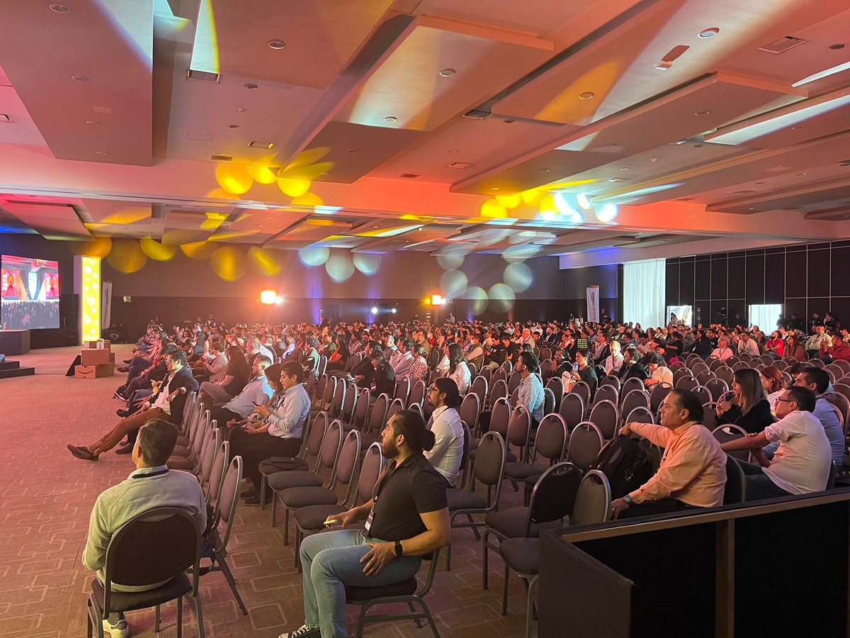 SnowballPartner's tweet image. ¡Una experiencia inolvidable! Nos sentimos muy felices de haber participado en el evento Amazon Conecta junto a nuestros colegas.

¡Fue una oportunidad única y no podemos esperar a la próxima edición!

#amazon #amazonmexico #amazonconecta

@amazon @amazonmex