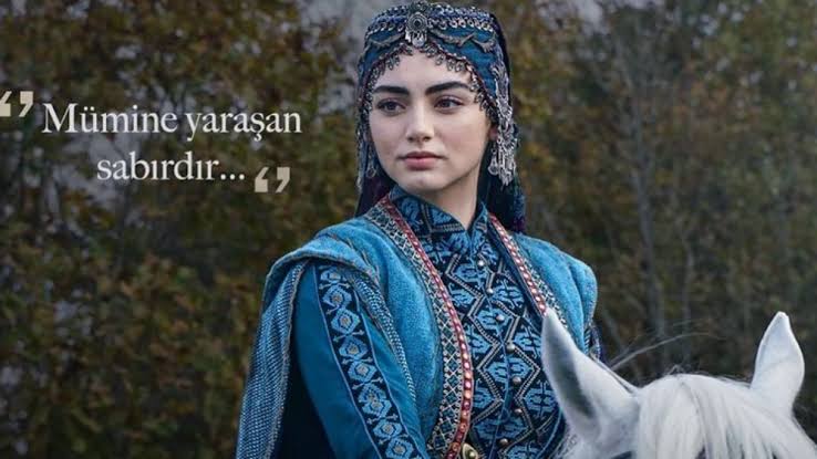 hmjamal143's tweet photo. #KurulusOsman

#ArtrugrulGazi 🥰
#Halimahatun 🥰
#Osmangazi 🥰
#Balahatun 🥰 https://t.co/rmQ8S4KTiS