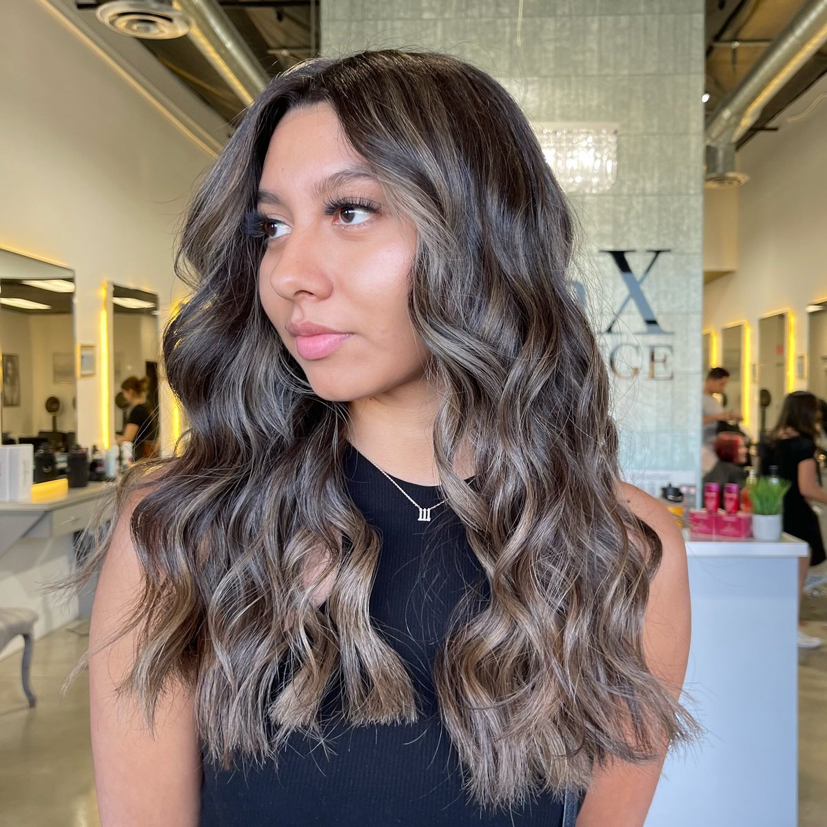 Dimensional brunette balayage by Miyalyn at SalonX Hair Lounge - Hair Salon in Las Vegas
#SalonXHairLounge #HairSalon #SalonX  #Hair #BestOfLasVegas #summerlin #balayage #hairtransformation #brunette #brunettebalayage #dimensionalbrunette #dimensionalbrunettebalayage