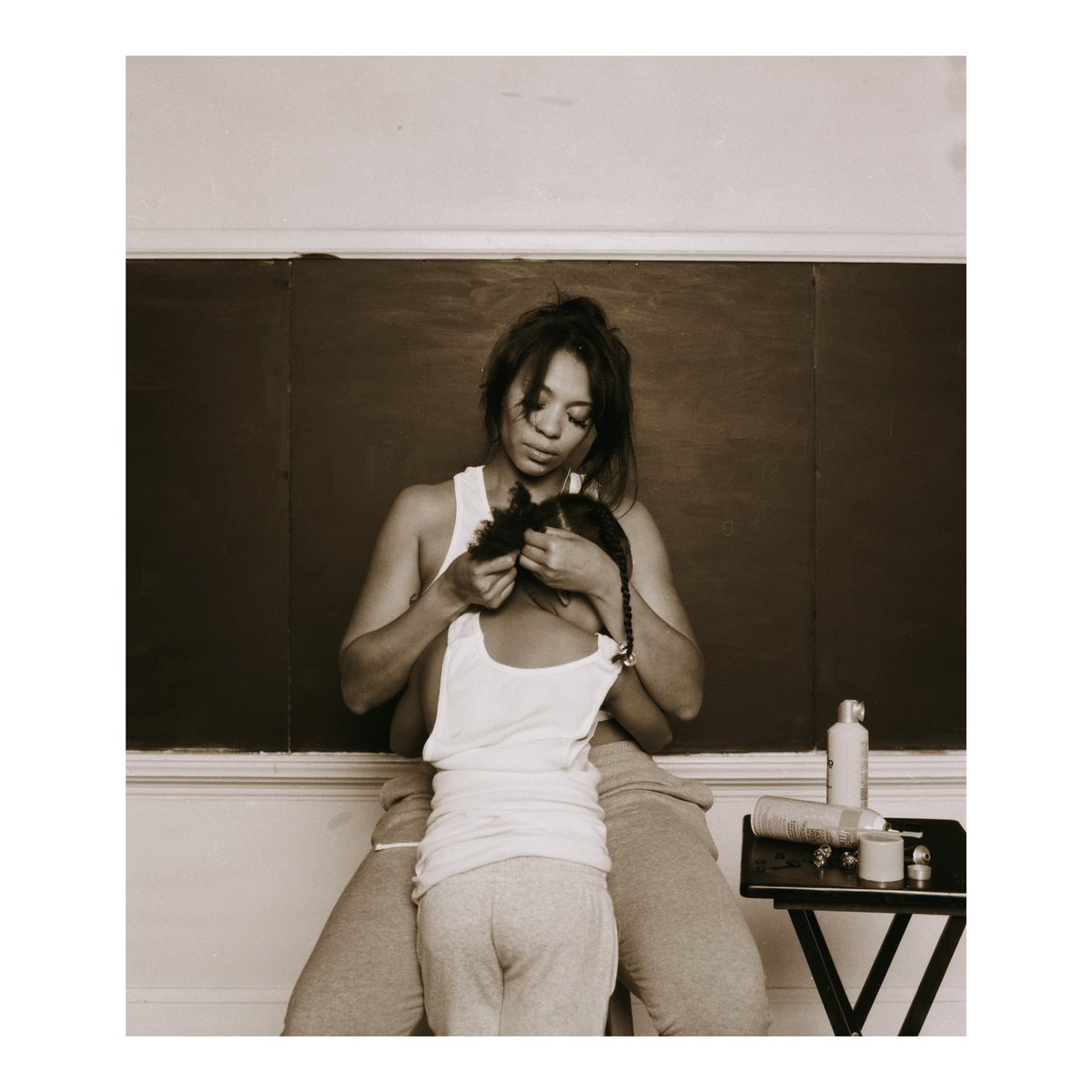 A Man With A Bucket Hat & A Camera tweet media