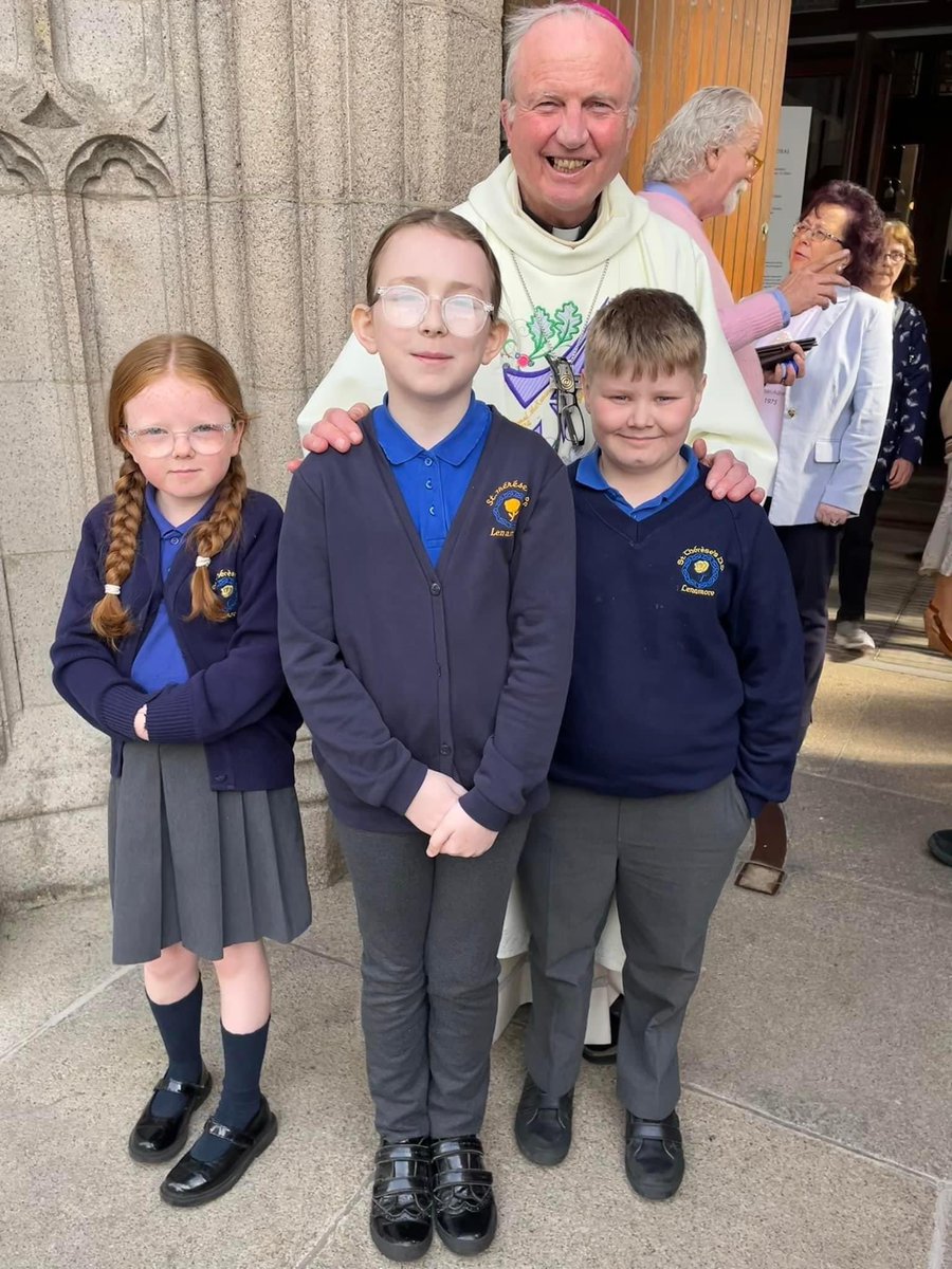 StTheresesPS1's tweet photo. Some of our children were honoured and excited to represent our school and to come together with their peers to celebrate the anniversary of the cathedral and to see the statue of Carlo Acutis being blessed. @derrydiocese 
#youth #CarloAcutis #youthministry https://t.co/X6oq2BZ6bQ