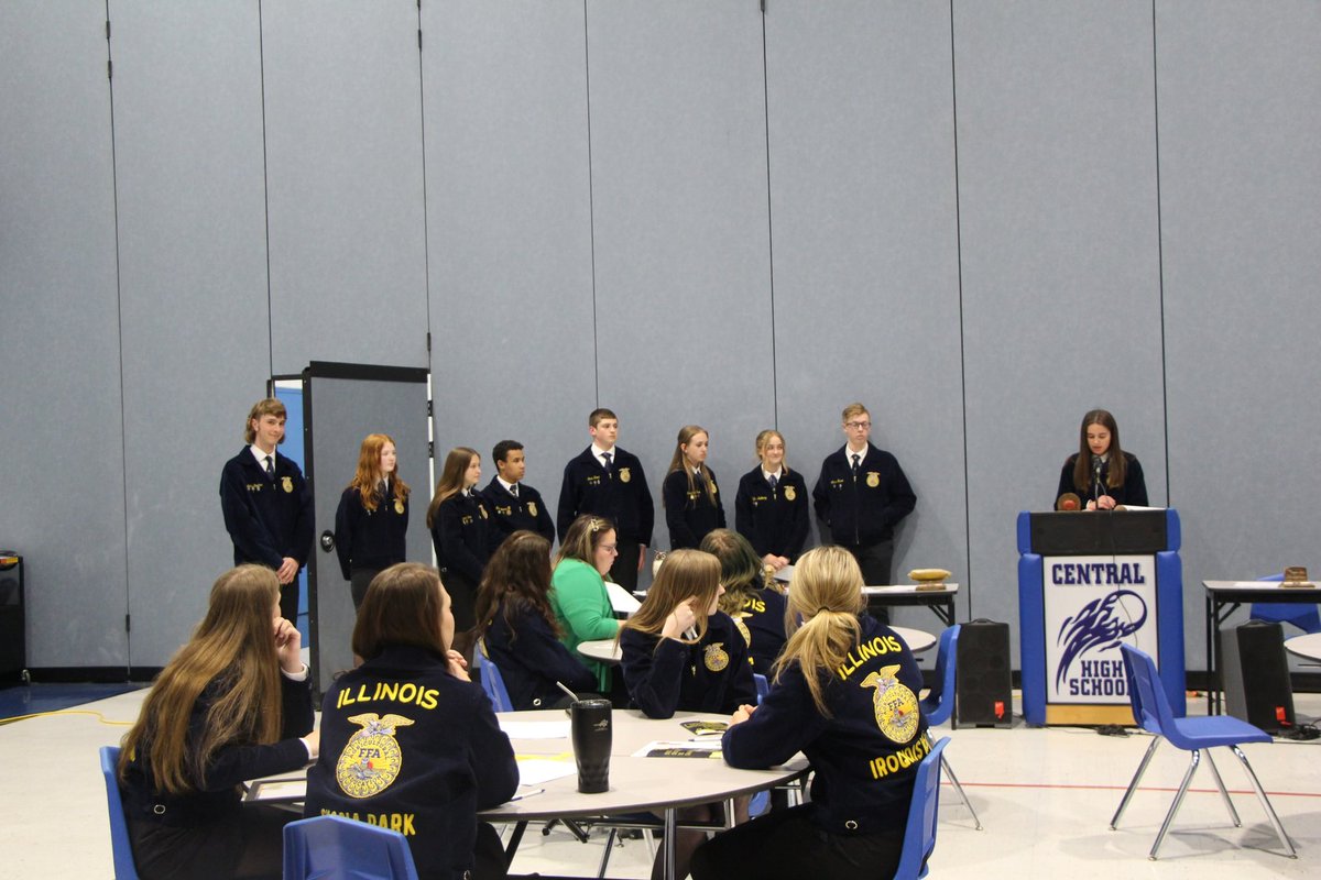 Section10FFA's tweet photo. Congratulations to Morgan Sinn (President), Mark Jones (Vice), Beau Howe (Reporter), Tiffany DeYoung (Secretary), Savannah Kaeb (Treasurer), and Jake Kocher (Sentinel), on becoming the 2023-2024 Section 10 FFA Officers. https://t.co/IjjuaeFjUK