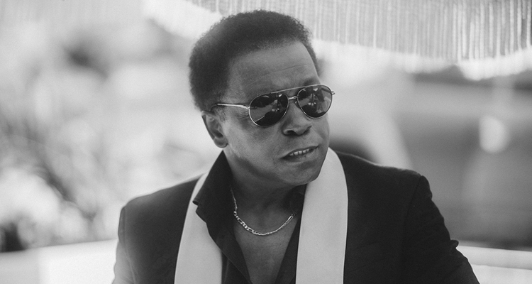themontrealer's tweet photo. Lee Fields
Hailed by Rolling Stone for “his classic American soul sound,” Lee Fields is arguably the greatest pure soul singer alive today.
@mtljazzfestival #Jazz #Blues #Soul #soulmusic #Montreal @TheatreCorona @LeeFields12 #SentimentalFool
https://t.co/tsE5SYSf5F https://t.co/I0i8oBfgHV