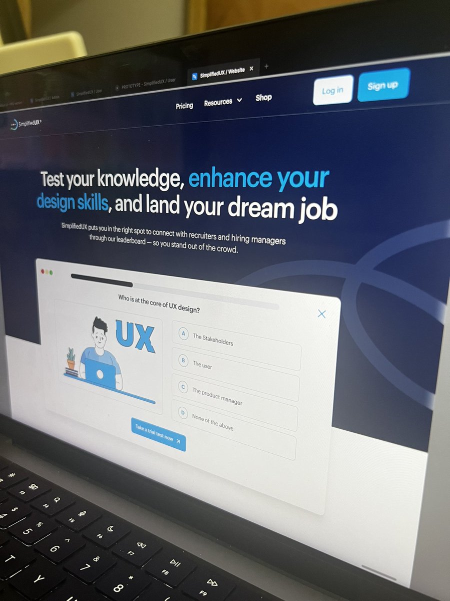 _samobi's tweet image. Sending love your way. #SimplifiedUX #IAmSimplified