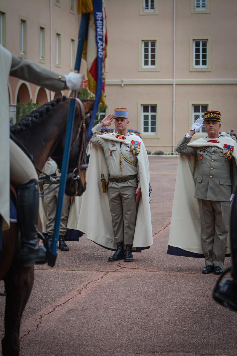 1erSpahis's tweet image. Saint Georges a été bien fêté, sous la présidence d’un ancien officier du régiment, le GBR DUTRONCY de l’E2CIA (@COM_E2CIA). 
Que ce saint patron, mais aussi Yusuf, Lyautey et d’autres figures plus discrètes continuent de veiller sur les #Spahis
@COM6BLB 
#TradisMilis