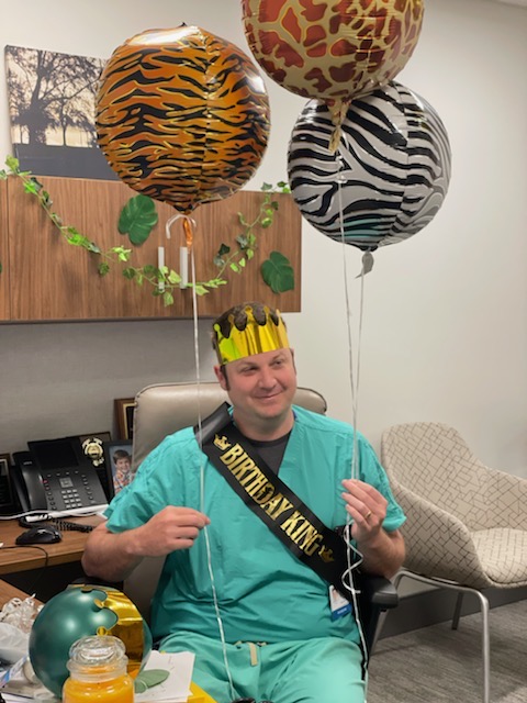 Wishing a big (late) happy birthday to Dr. Davis, our General Surgery Residency and Surgical Critical Care Residency Program Director! We are all smiles when we get to celebrate a member of the GME Family!

#GME #GeneralSurgery #SurgicalCriticalCare #LRH #MedTwitter