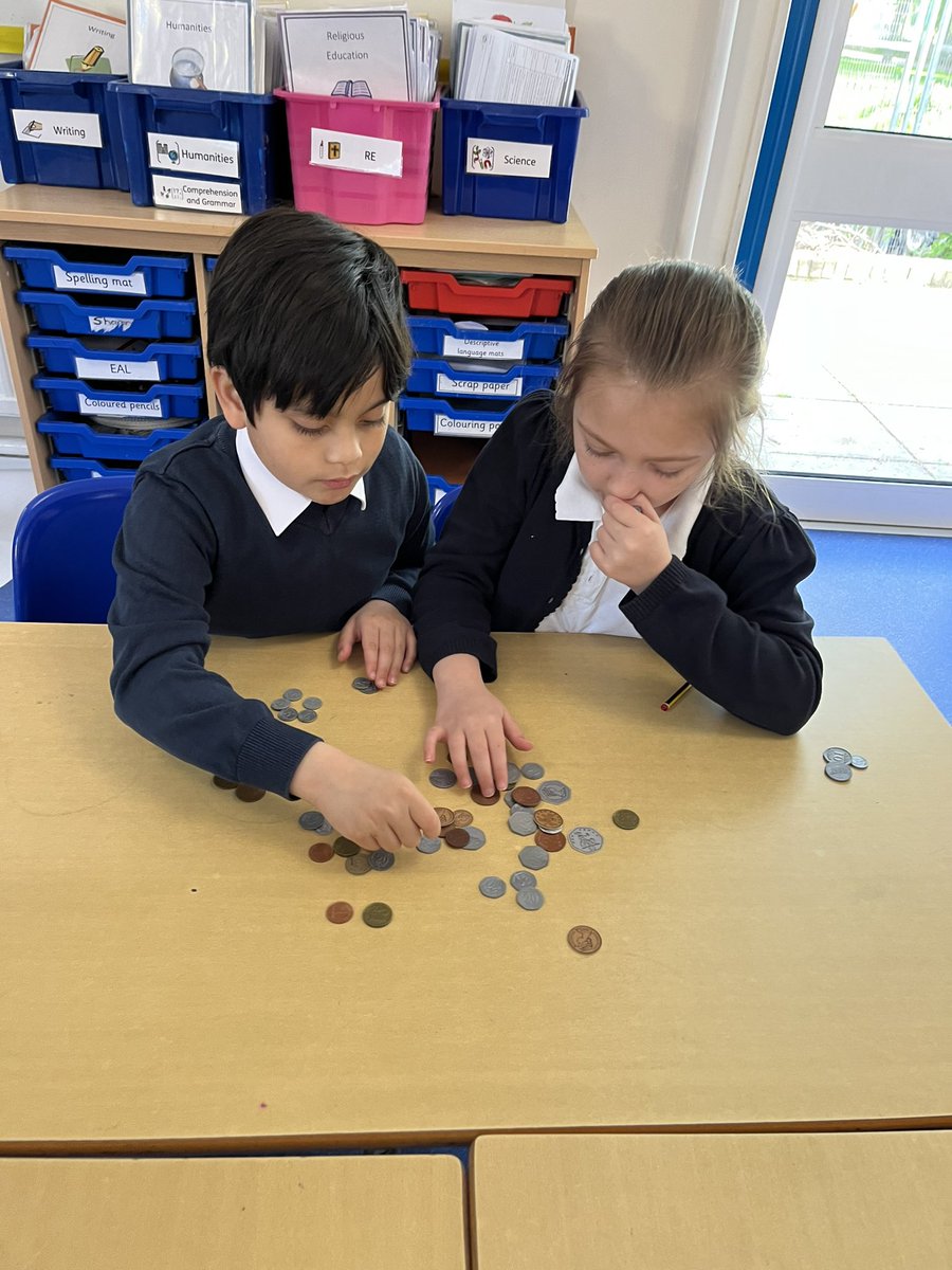 Y3SaintFrancis's tweet photo. A practical lesson learning about money! We were able to use different combinations of coins to make amounts. We also practised more efficient ways of adding and subtracting money. #mathsstannesgae1 @StAnnesgaCPS https://t.co/f8jC54H6zf