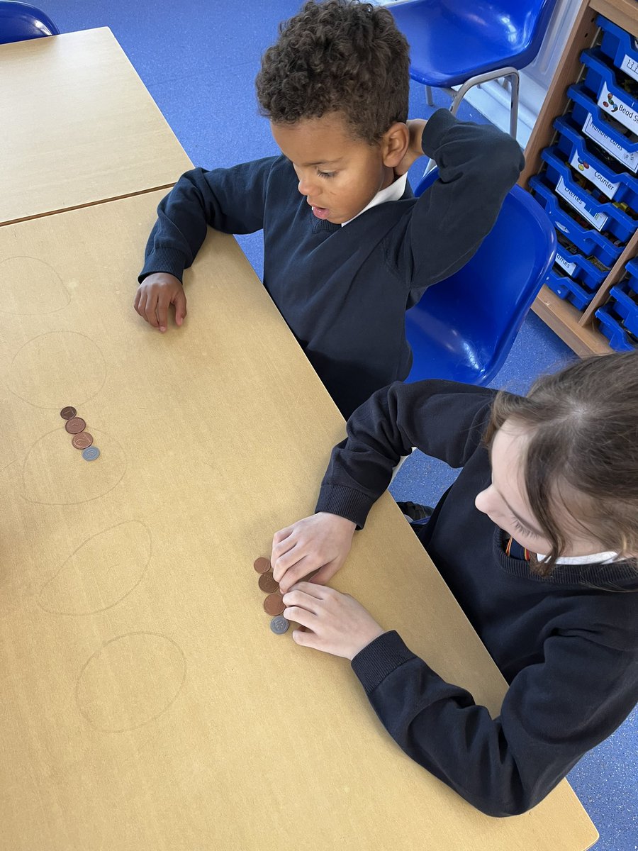 Y3SaintFrancis's tweet photo. A practical lesson learning about money! We were able to use different combinations of coins to make amounts. We also practised more efficient ways of adding and subtracting money. #mathsstannesgae1 @StAnnesgaCPS https://t.co/f8jC54H6zf