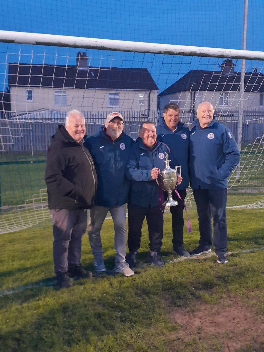 Neil Ebbrell Goalkeeper Coaching. tweet media