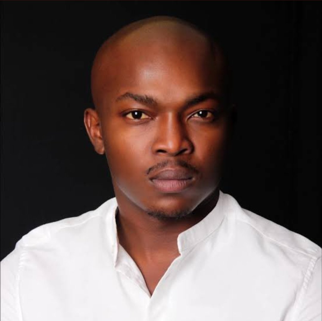 ZolaniPhakade's tweet photo. Menziwa, Ndabezitha. Uyibekile induku ebandla. I sizwe sonke siyalazi igama lakho, umhlaba ushaya izandla. Khuphuka njalo qhawe lami #Mlilo #TheRiver1Magic @Vuyo_RSA https://t.co/WQTvBkYU0r
