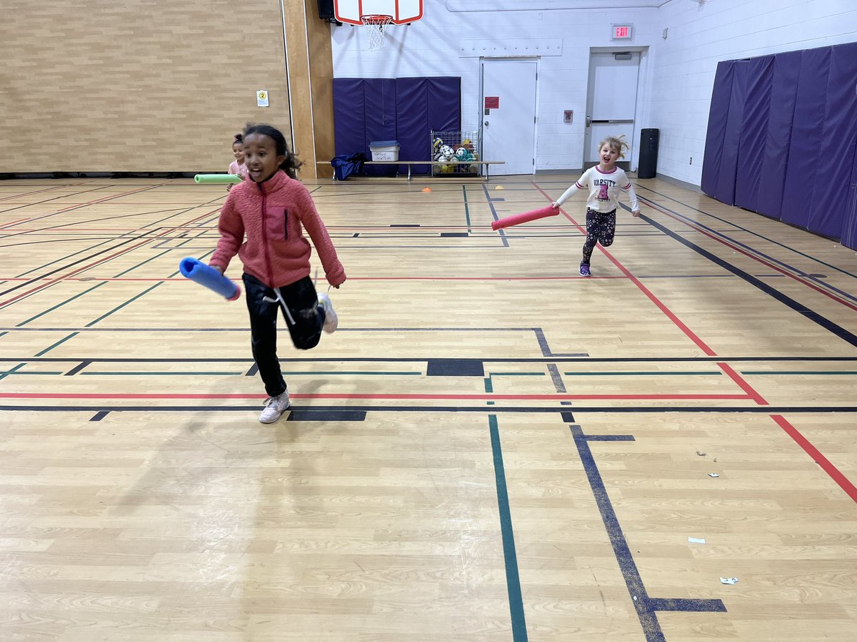 MsLolas's tweet photo. All smiles at the relay races #arps2022 https://t.co/LEb3jfILbE