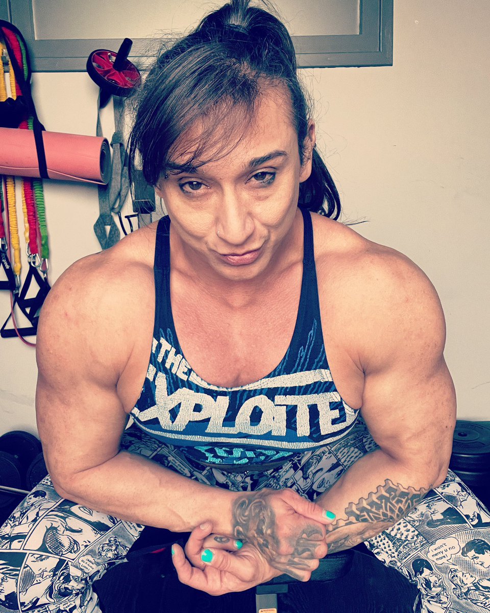 Karyn Bayres on Twitter: "Creo que he crecido un poquito durante mi