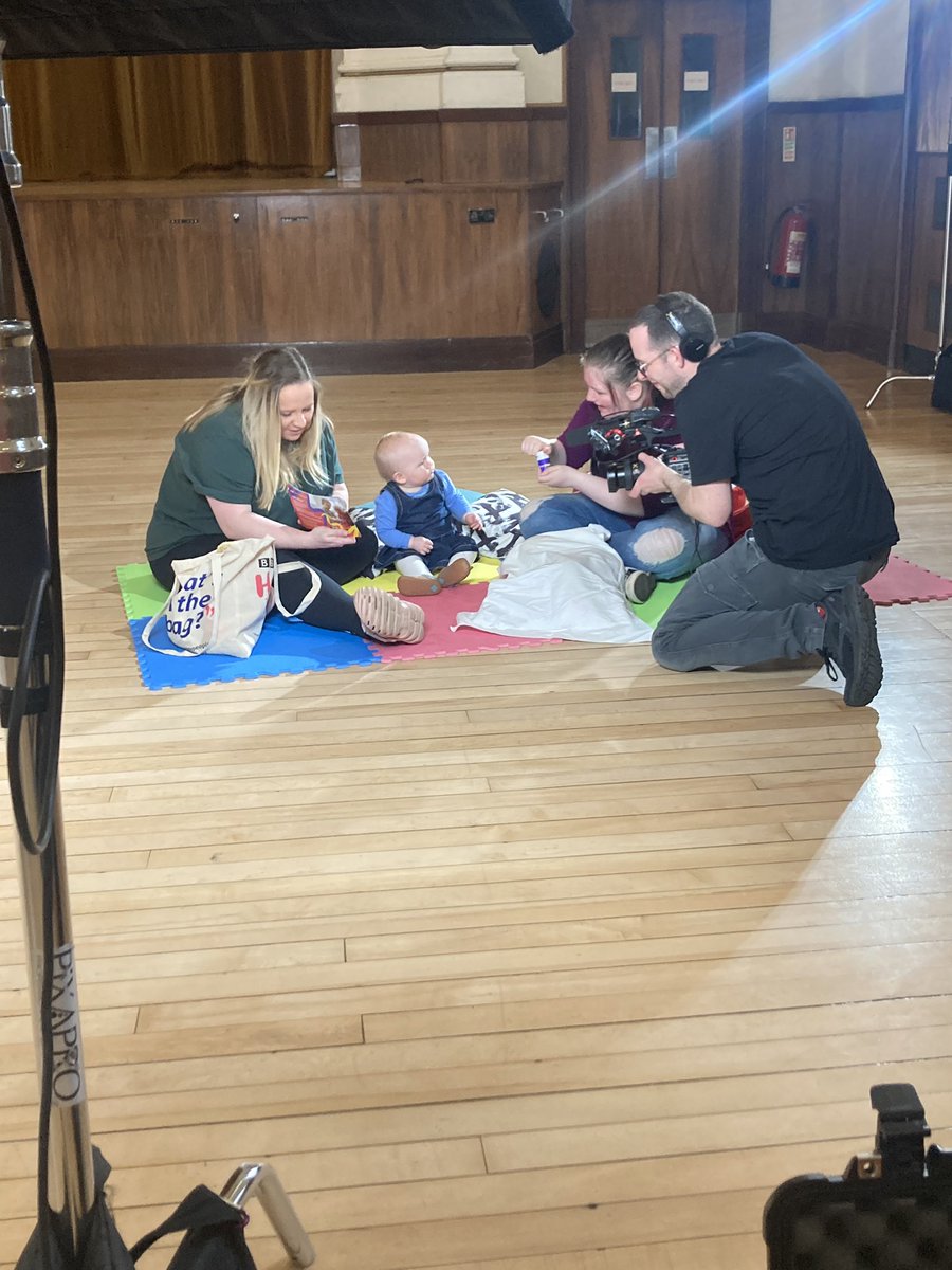 Just another day at the office 😊 @bbcthp @HomeStartGS @homestartuk @HSScotland #becausechildhoodcantwait #earlyyears #communication #childdevelopment #tinyhappypeople #volunteer #peersupport #whatsinthebag