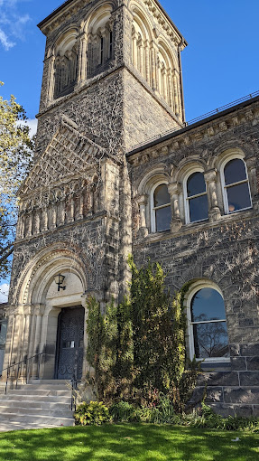 U of T Libraries tweet media